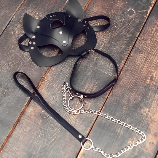 Secret Oasis Sexy Leather BDSM Mask with Chain & Collar Set